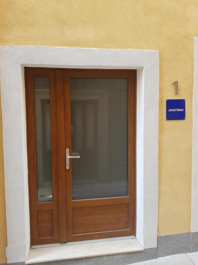 Rote Zora Apartment Senj  Exterior foto
